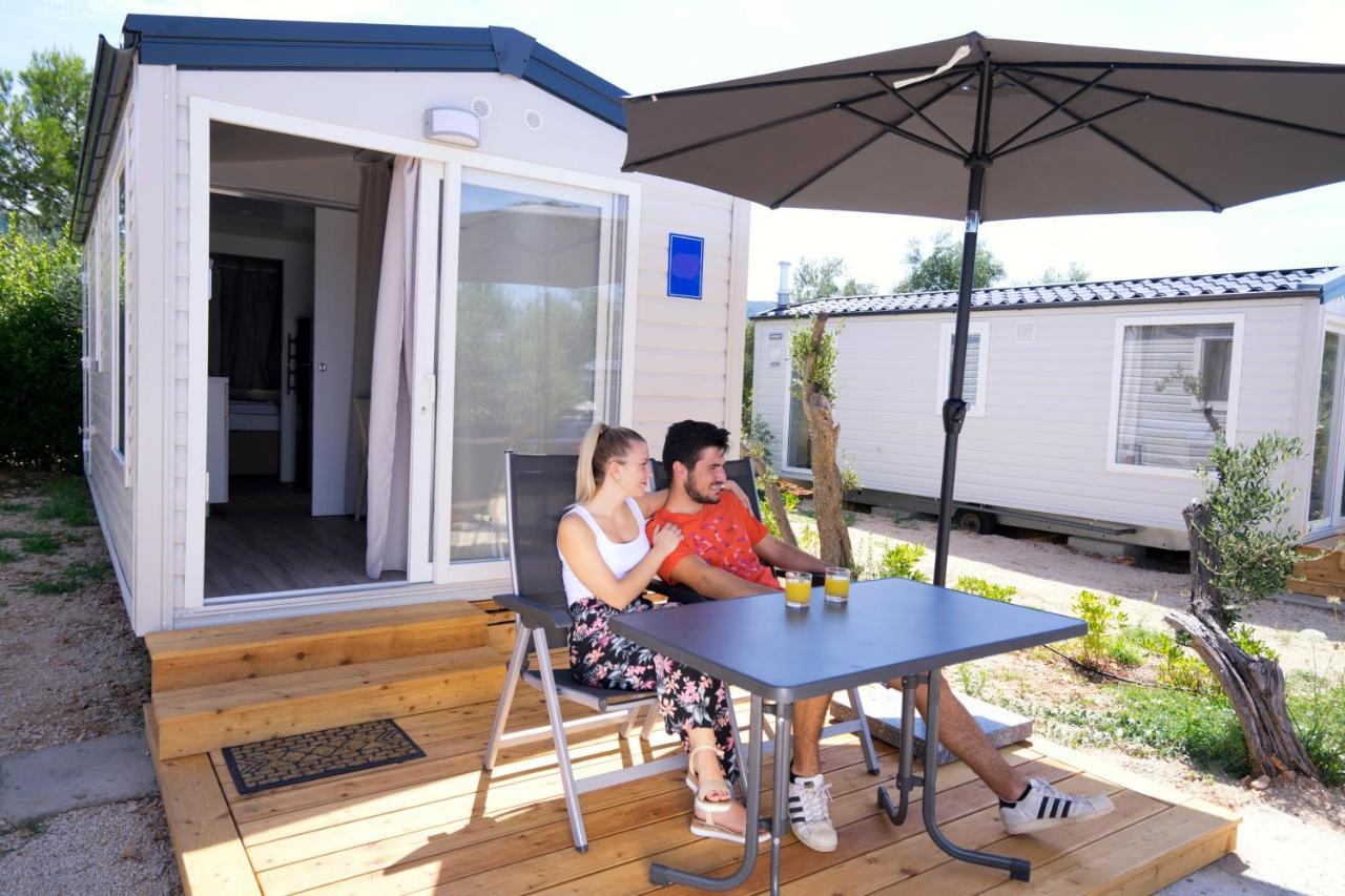 Mobile Homes Camping Kovacine Cres Esterno foto