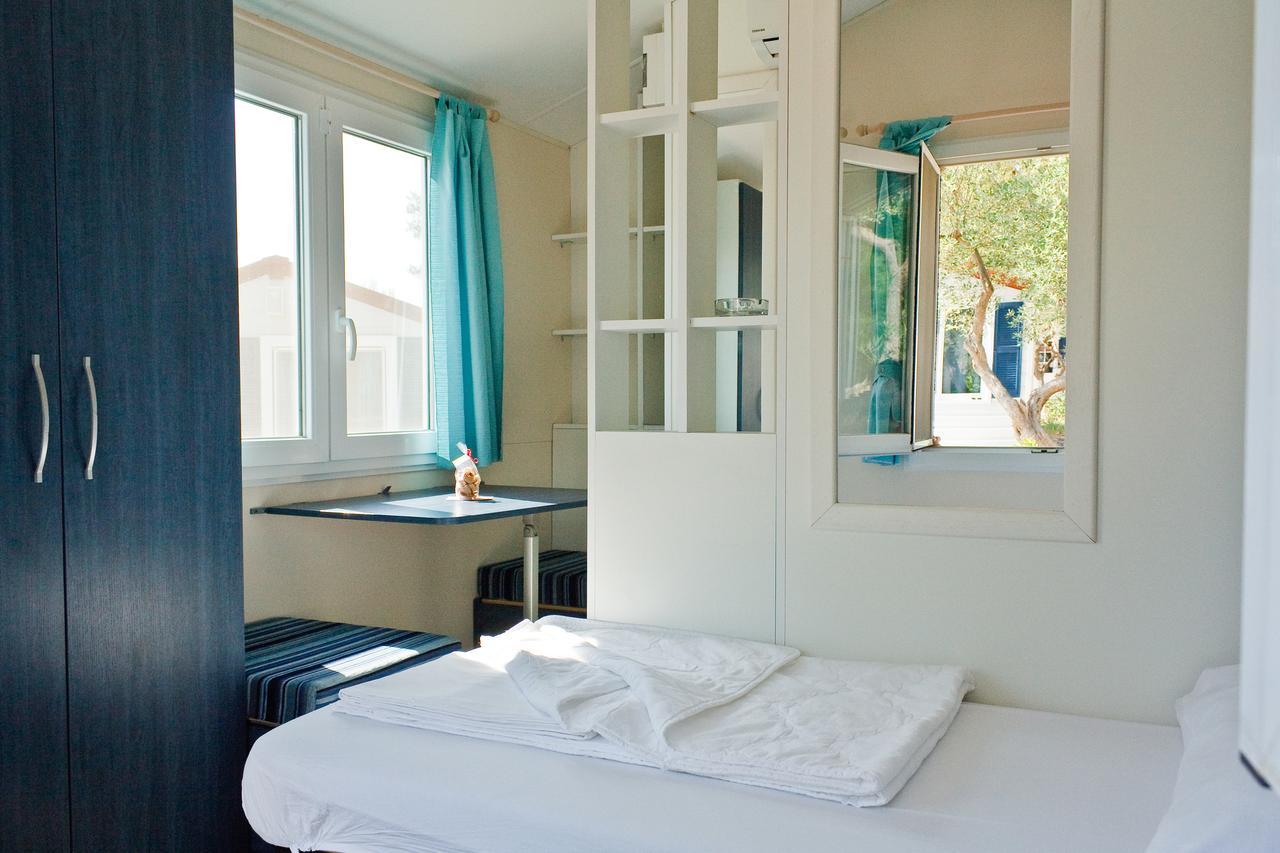 Mobile Homes Camping Kovacine Cres Esterno foto