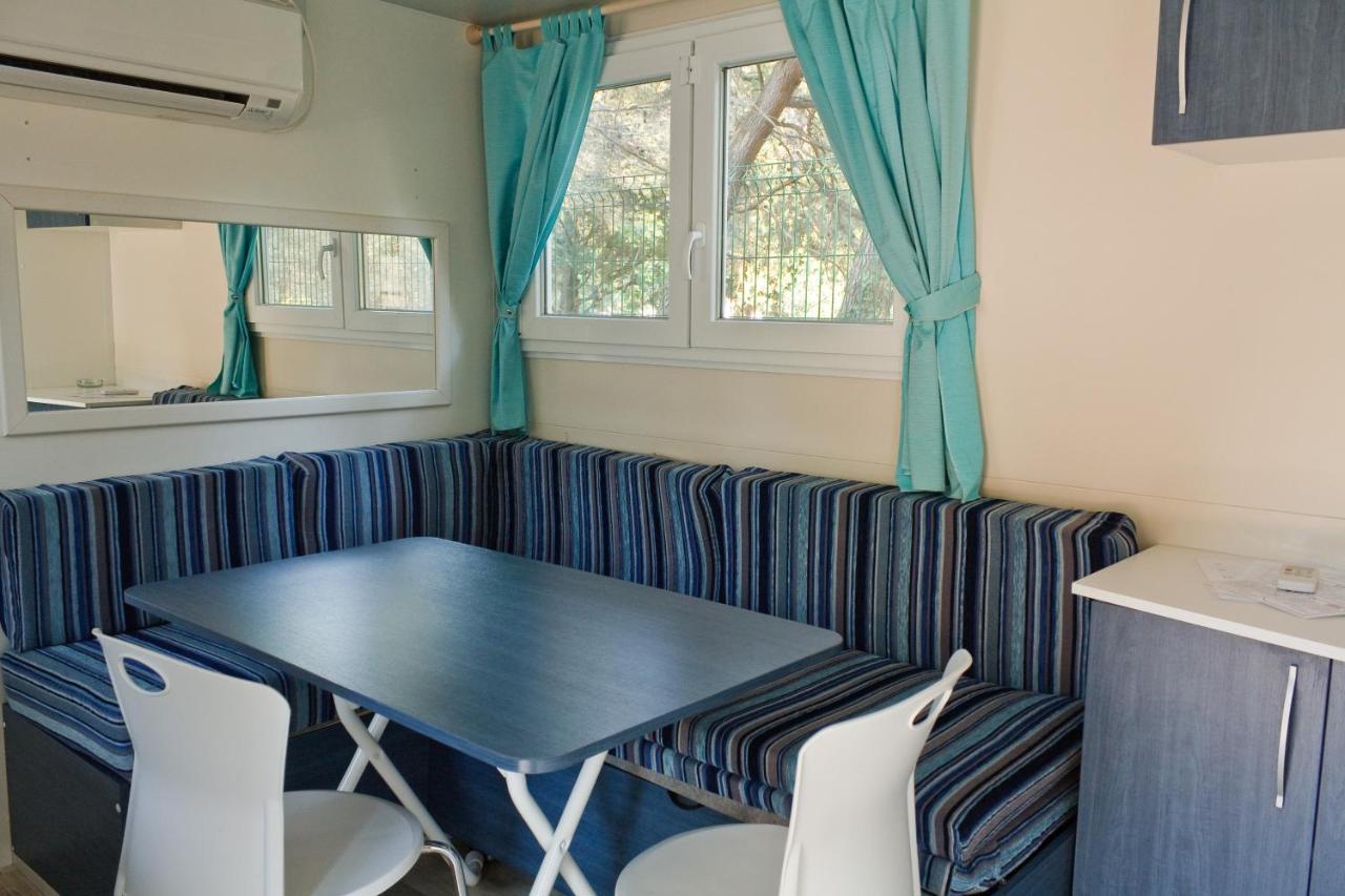 Mobile Homes Camping Kovacine Cres Esterno foto