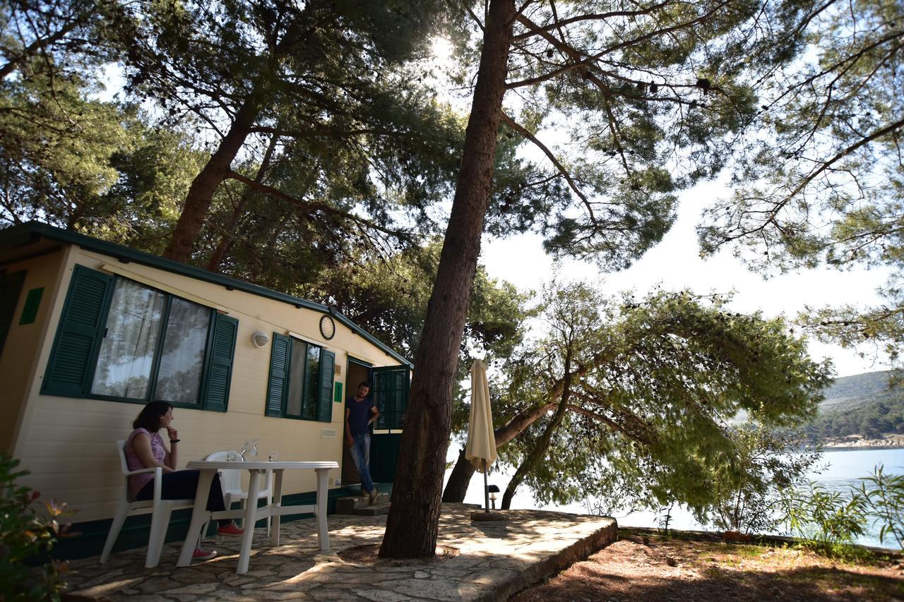 Mobile Homes Camping Kovacine Cres Esterno foto