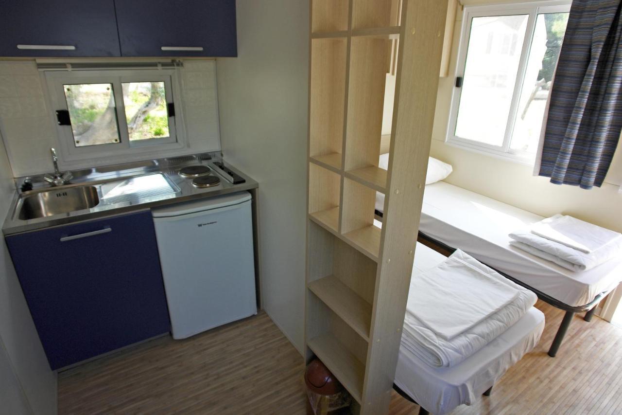 Mobile Homes Camping Kovacine Cres Esterno foto